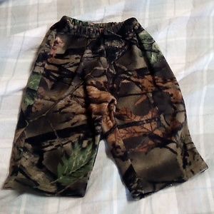 Baby camo pants boy or girls trail crest size small age 6-12 months